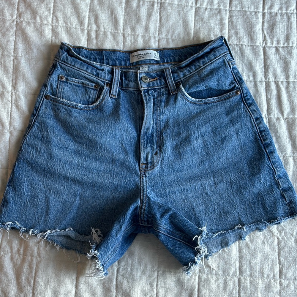 Abercrombie Curve Love high rise Dad Short
